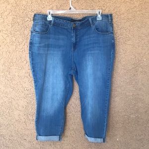 🔴 Lane Bryant Capri Plus-Size Jeans